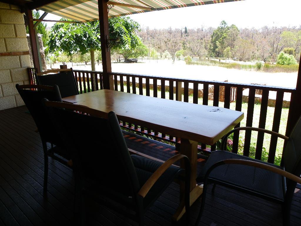 Clover Cottage Country Retreat Manjimup Eksteriør bilde